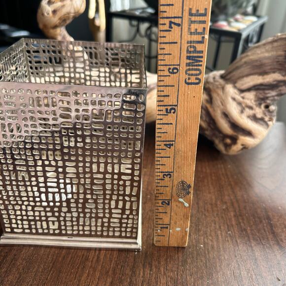 Bath and Body Works Silver 3 Wick Square Candle Holder - Picture 7 of 8